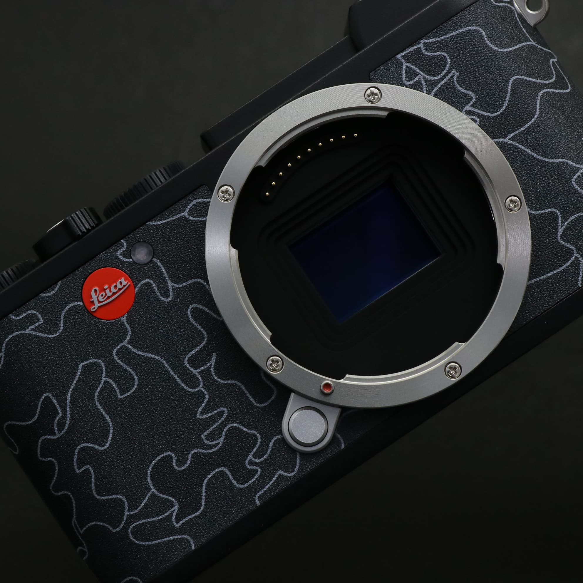 中古)Leica (ライカ) CL URBAN JUNGLE by JEAN PIGOZZI（ボディのみ