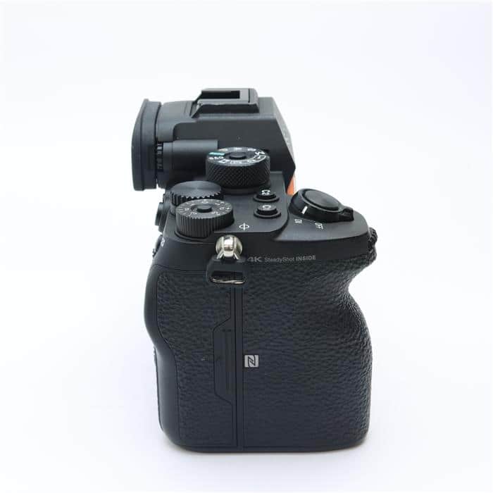 超美品SONY α6400 ILCE-6400 ボディ ブラック