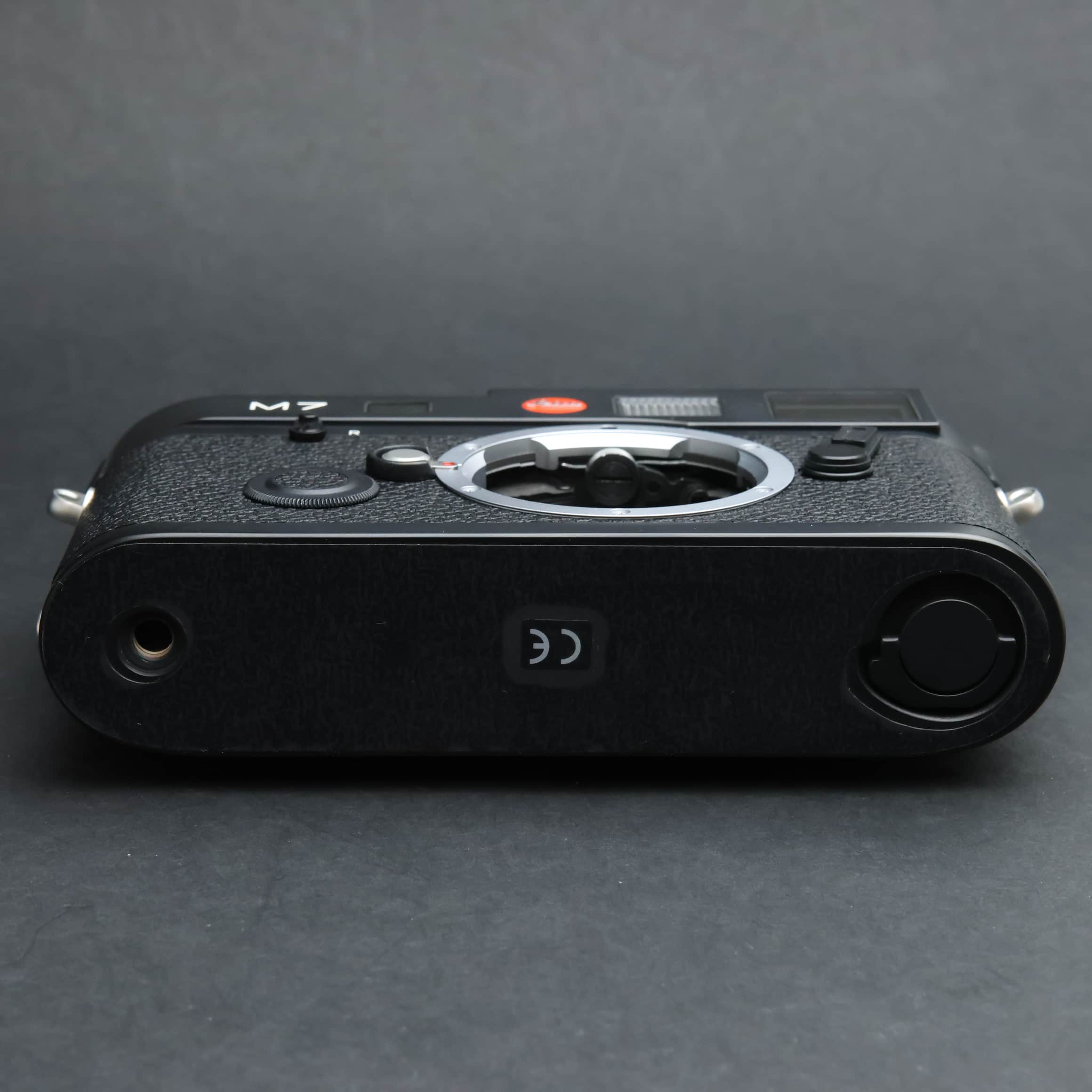 Leica M7 0.58 japan　ライカオーバーホール済 中古)Leica (ライカ) M7 0.58 JAPAN ブラック（商品ID：3717017219406