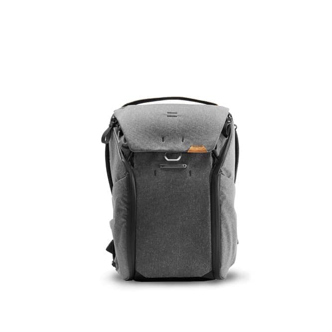 (新品)peak design (ピークデザイン) エブリデイバックパック 20L V2  BEDB-20-CH-2（商品ID：0818373021412）詳細ページ | デジタルカメラ、ミラーレスカメラ、交換レンズの総合サイト｜マップカメラ