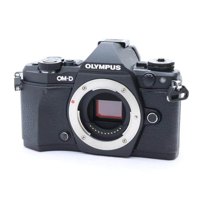 OLYMPUS オリンパス OM-D E-M5 標準レンズ・魚眼レンズ付 OLYMPUS オリンパス OM-D E-M5 標準レンズ・魚眼レンズ付