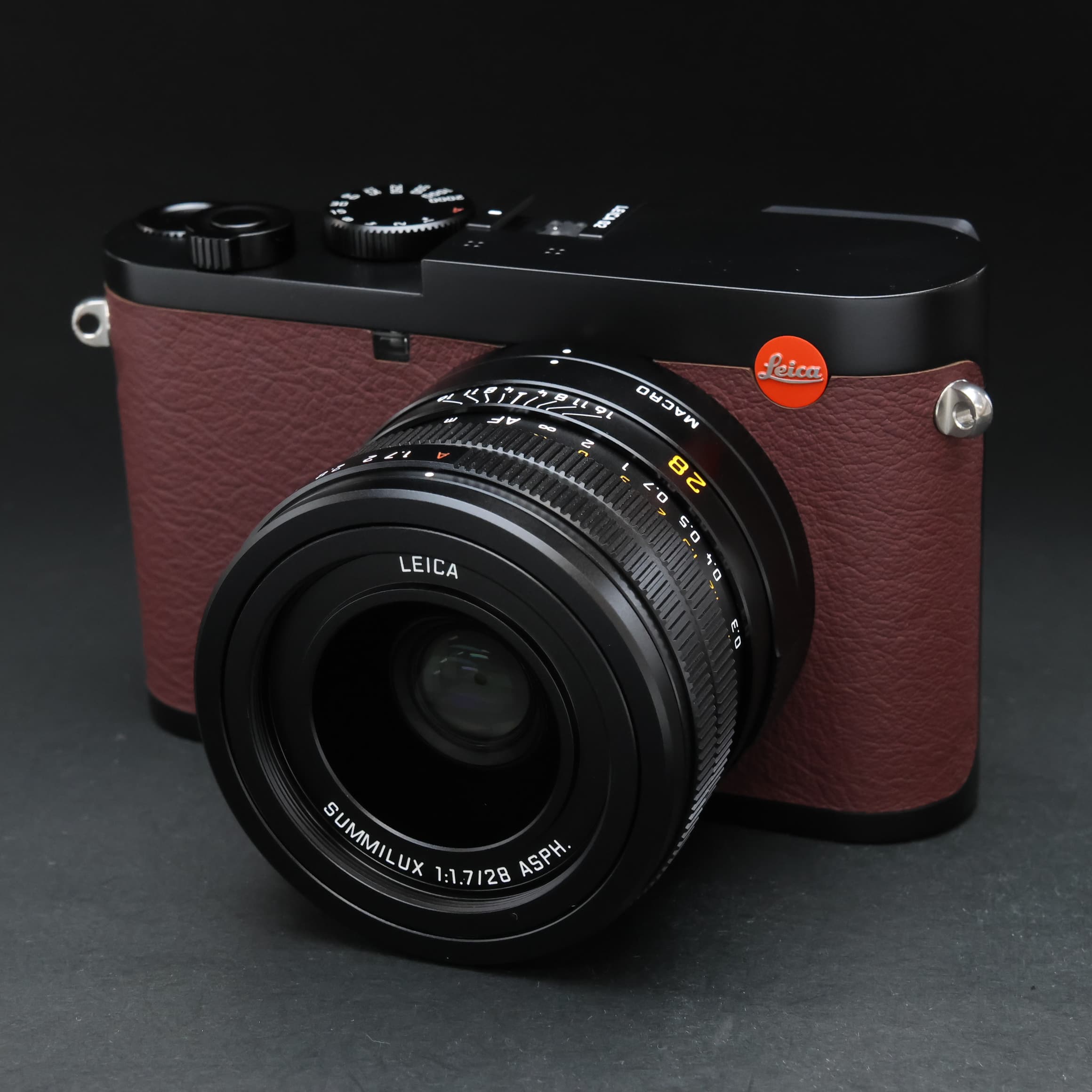 中古)Leica (ライカ) Q2 カウハイドレザー ラズベリー（商品ID