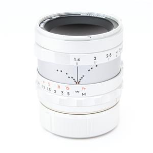 Thypoch（タイポッシュ） Simera 35mm F1.4 (ライカM用) シルバー」の