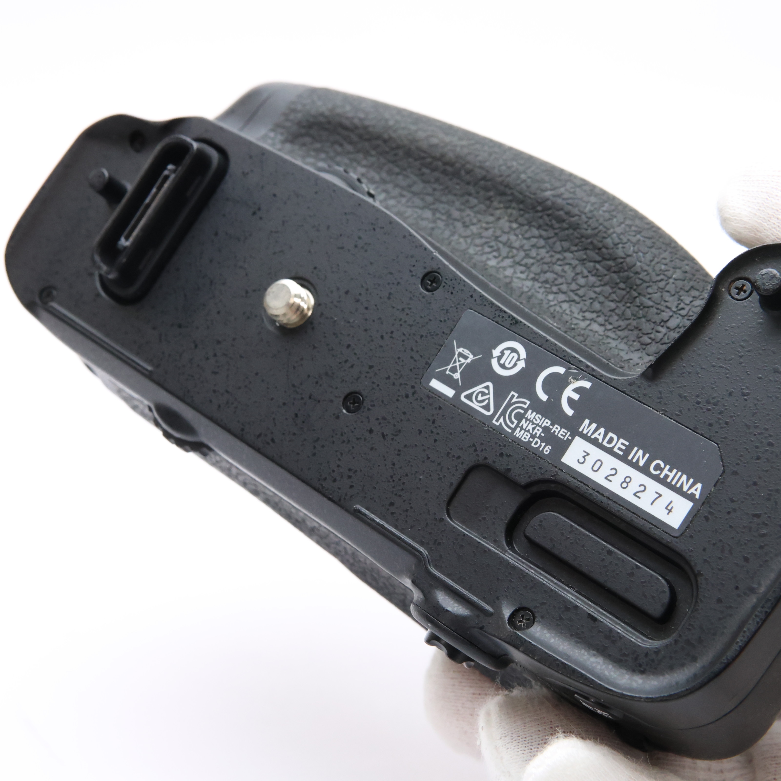 中古)Nikon (ニコン) マルチパワーバッテリーパック MB-D16（商品ID
