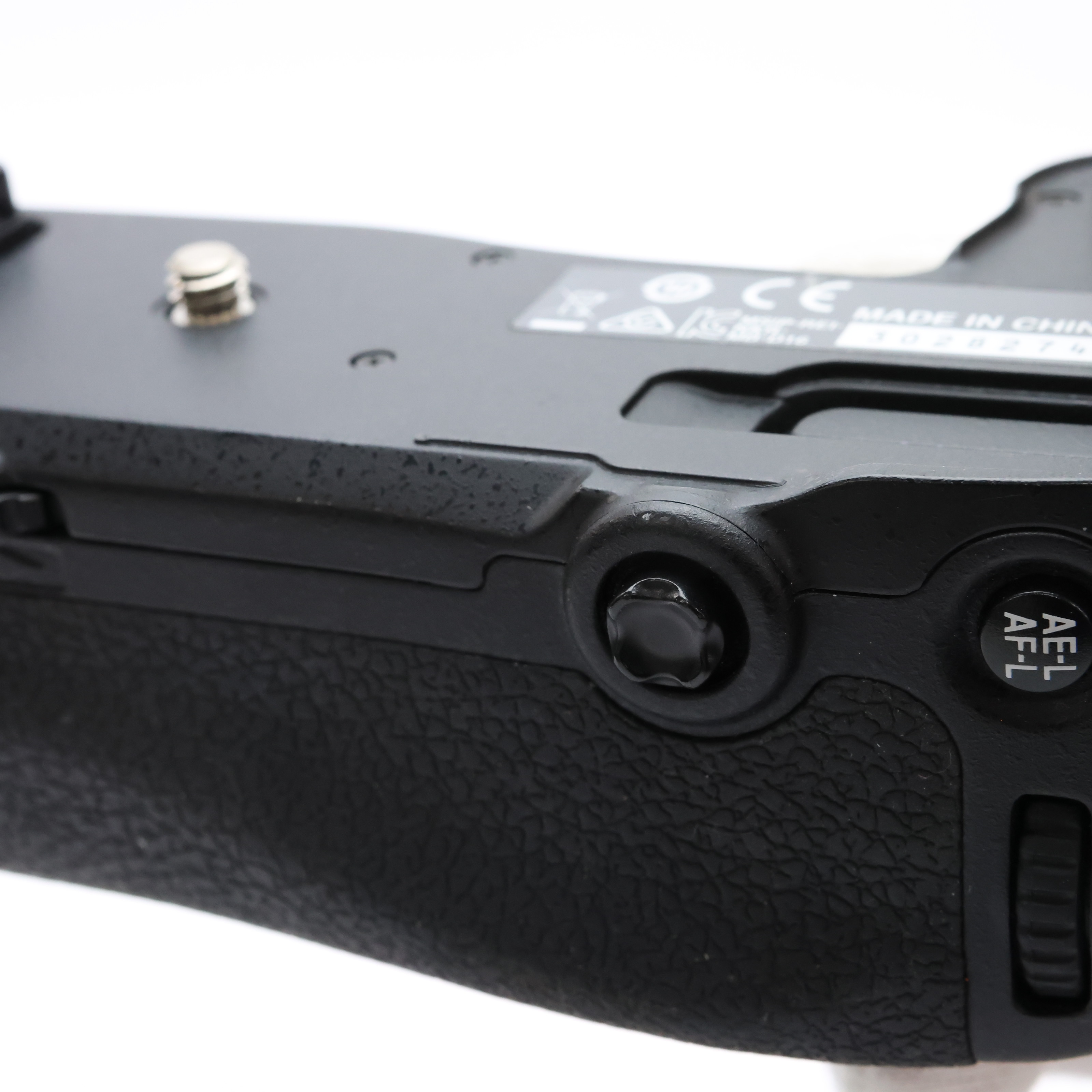 中古)Nikon (ニコン) マルチパワーバッテリーパック MB-D16（商品ID