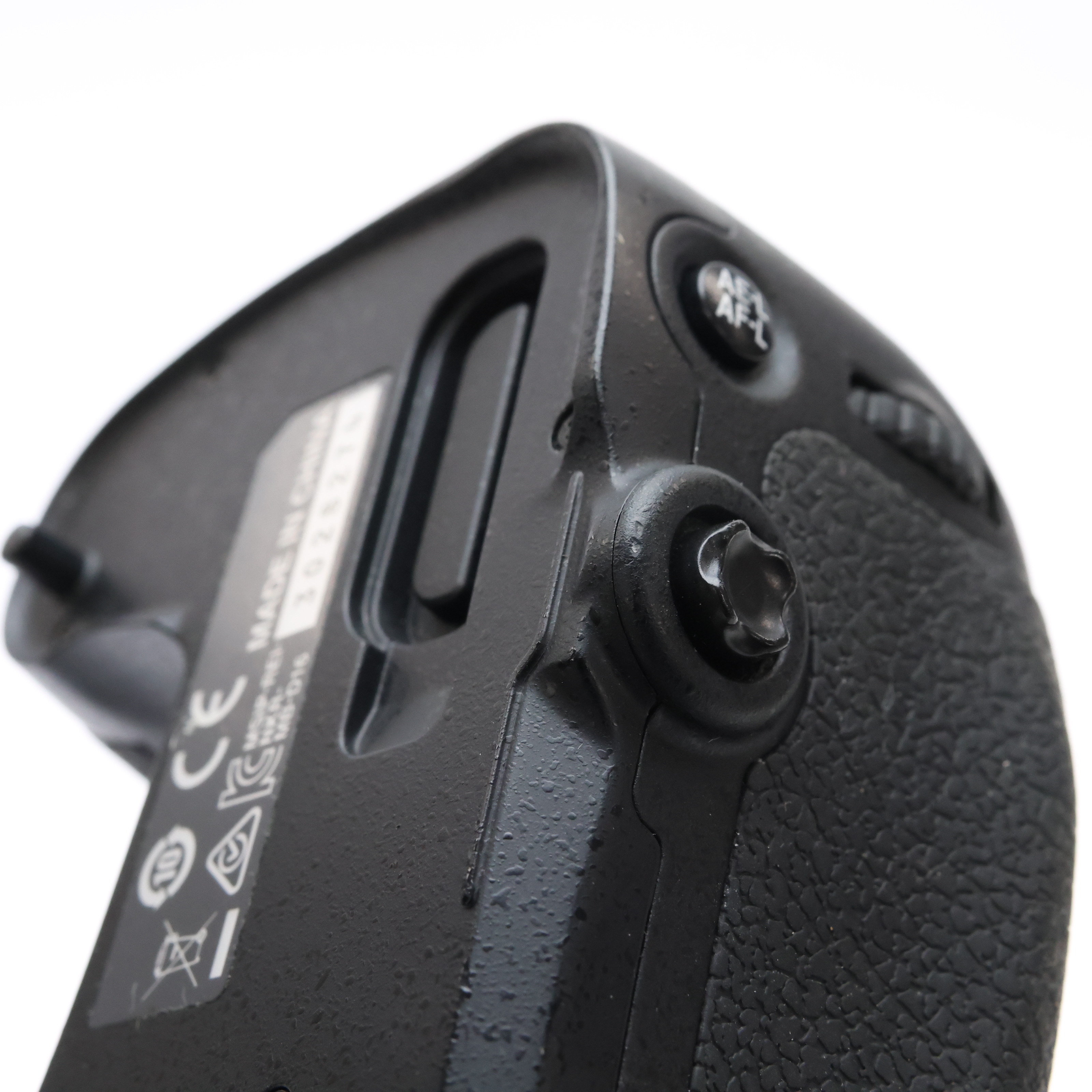 中古)Nikon (ニコン) マルチパワーバッテリーパック MB-D16（商品ID