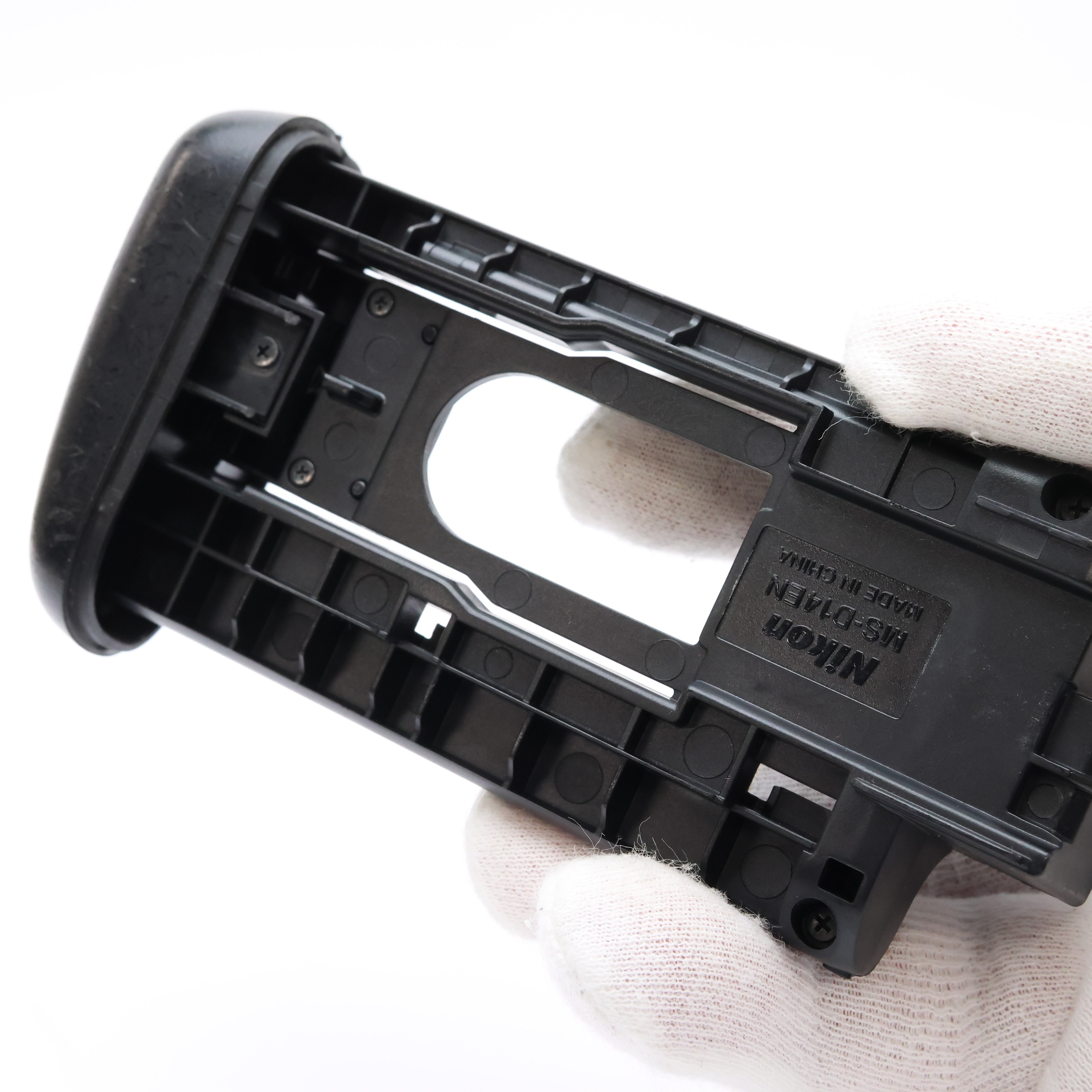 中古)Nikon (ニコン) マルチパワーバッテリーパック MB-D16（商品ID