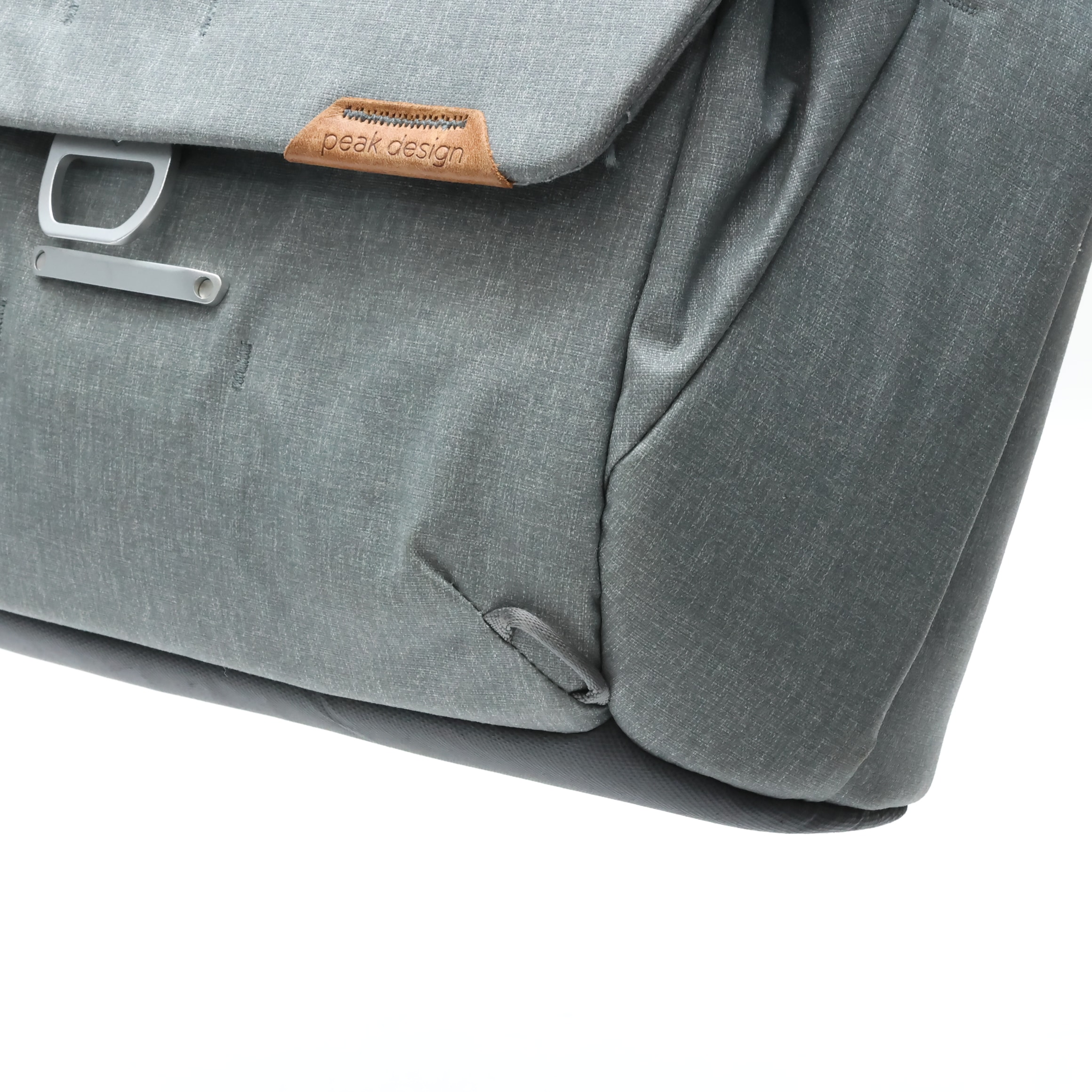 中古)peak design (ピークデザイン) エブリデイメッセンジャー13L BEDM