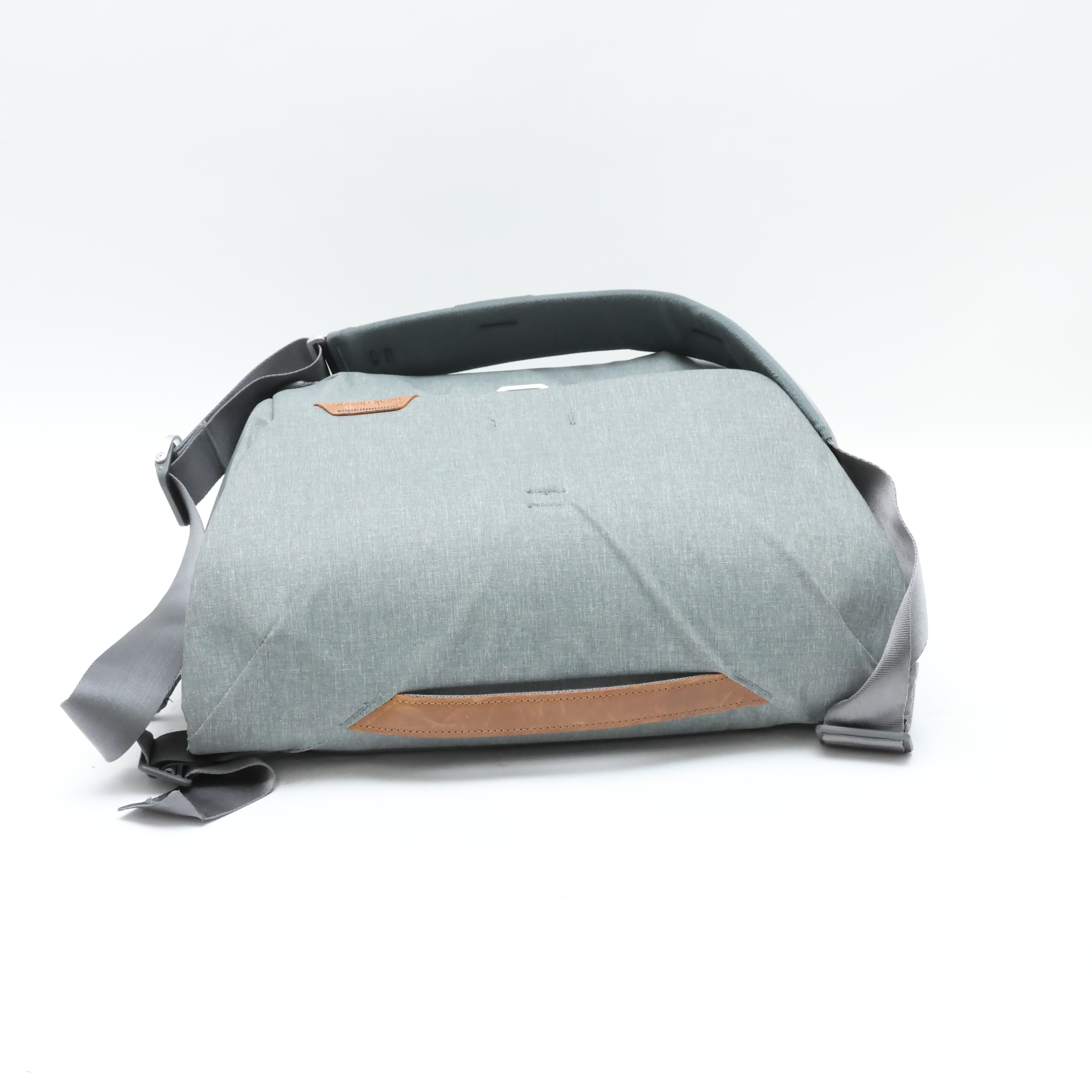 中古)peak design (ピークデザイン) エブリデイメッセンジャー13L BEDM