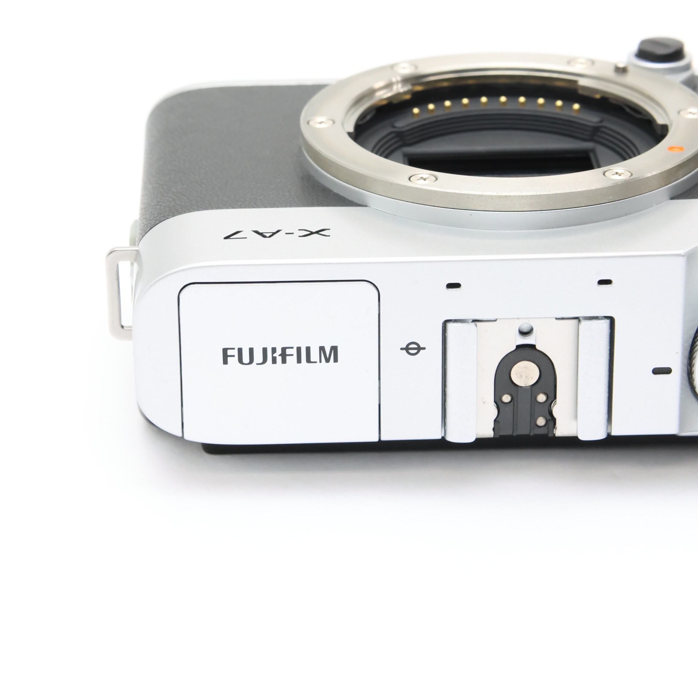 中古)FUJIFILM (フジフイルム) X-A7 ボディ シルバー（商品ID