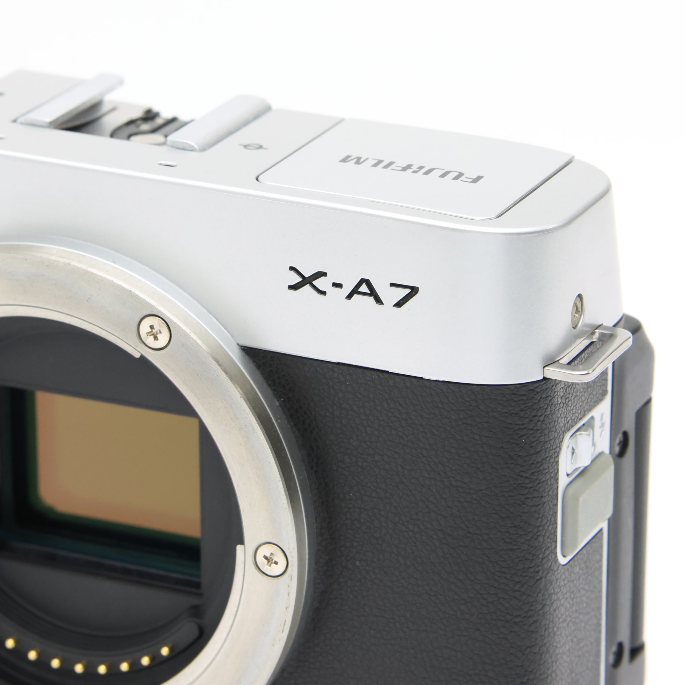 中古)FUJIFILM (フジフイルム) X-A7 ボディ シルバー（商品ID