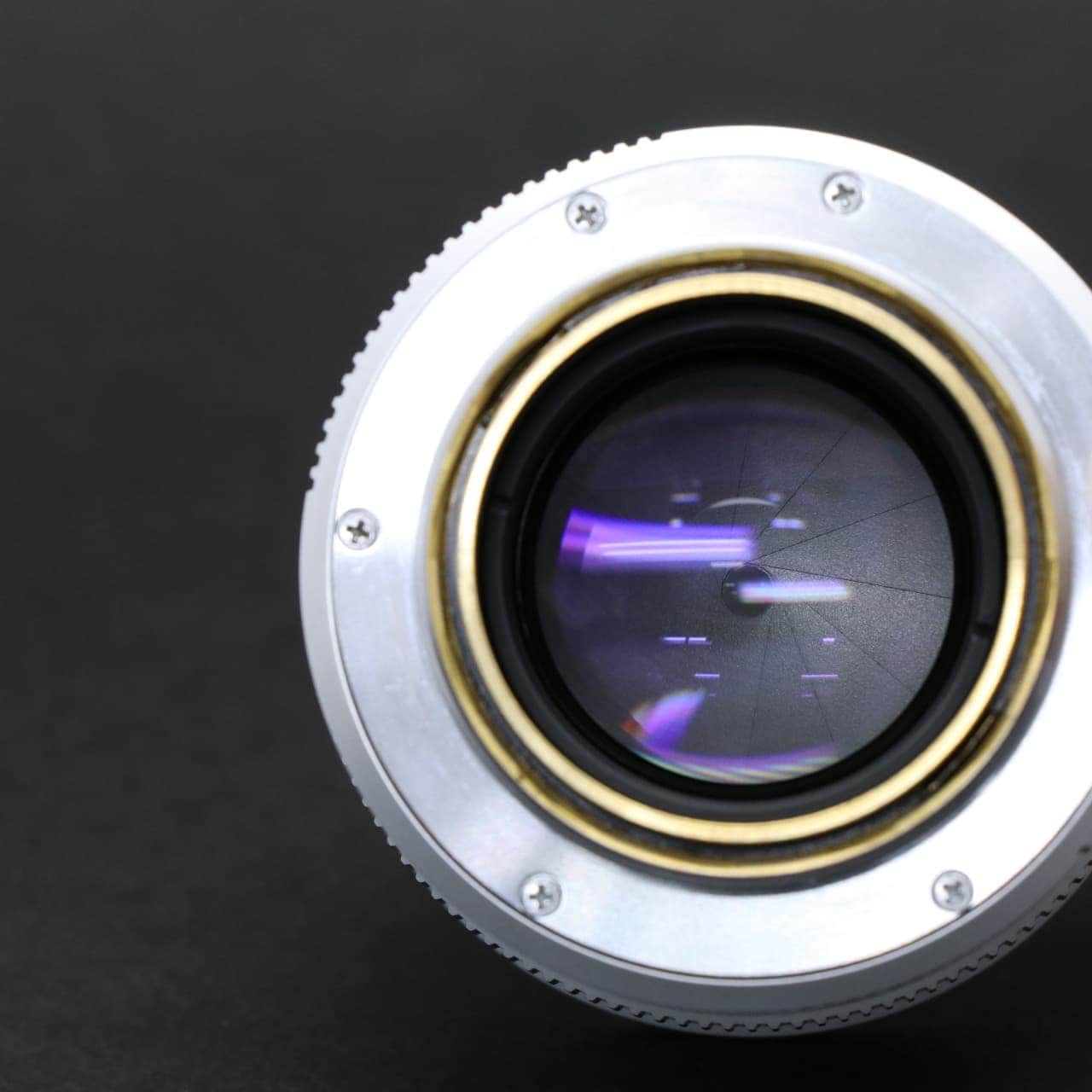 Leica ライカ summilux SL f1.4/50mm Lマウント ライカレンズの美学：SUMMILUX-SL F1.4/50mm ASPH. 万能だが、特に人物