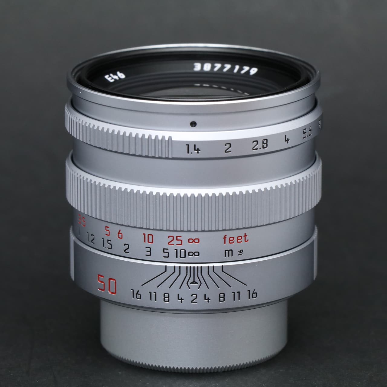 Leica ライカ summilux SL f1.4/50mm Lマウント ライカレンズの美学：SUMMILUX-SL F1.4/50mm ASPH. 万能だが、特に人物