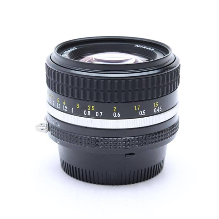 綺麗 Nikon FE2 + Ai-s Nikkor 50mm f1.4