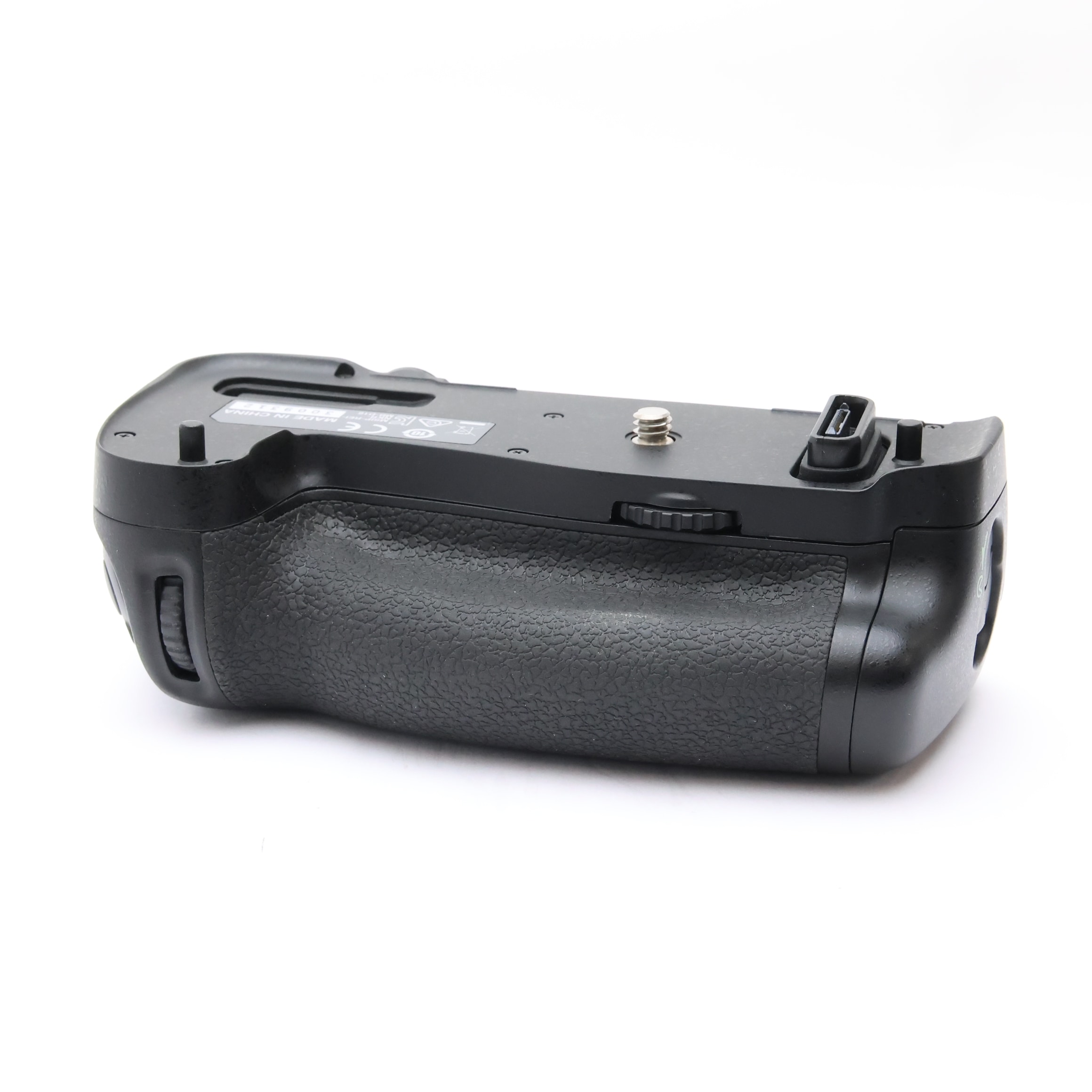 Nikon マルチパワーバッテリーパック MB-D16 未使用品 中古)Nikon (ニコン) マルチパワーバッテリーパック MB-D16（商品ID
