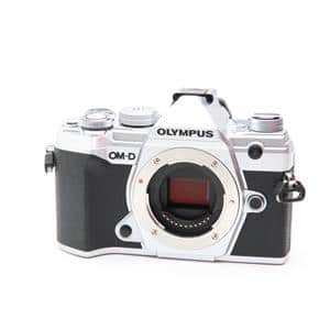 OLYMPUS (オリンパス) OM-D E-M5 Mark III ボディ シルバー」の商品