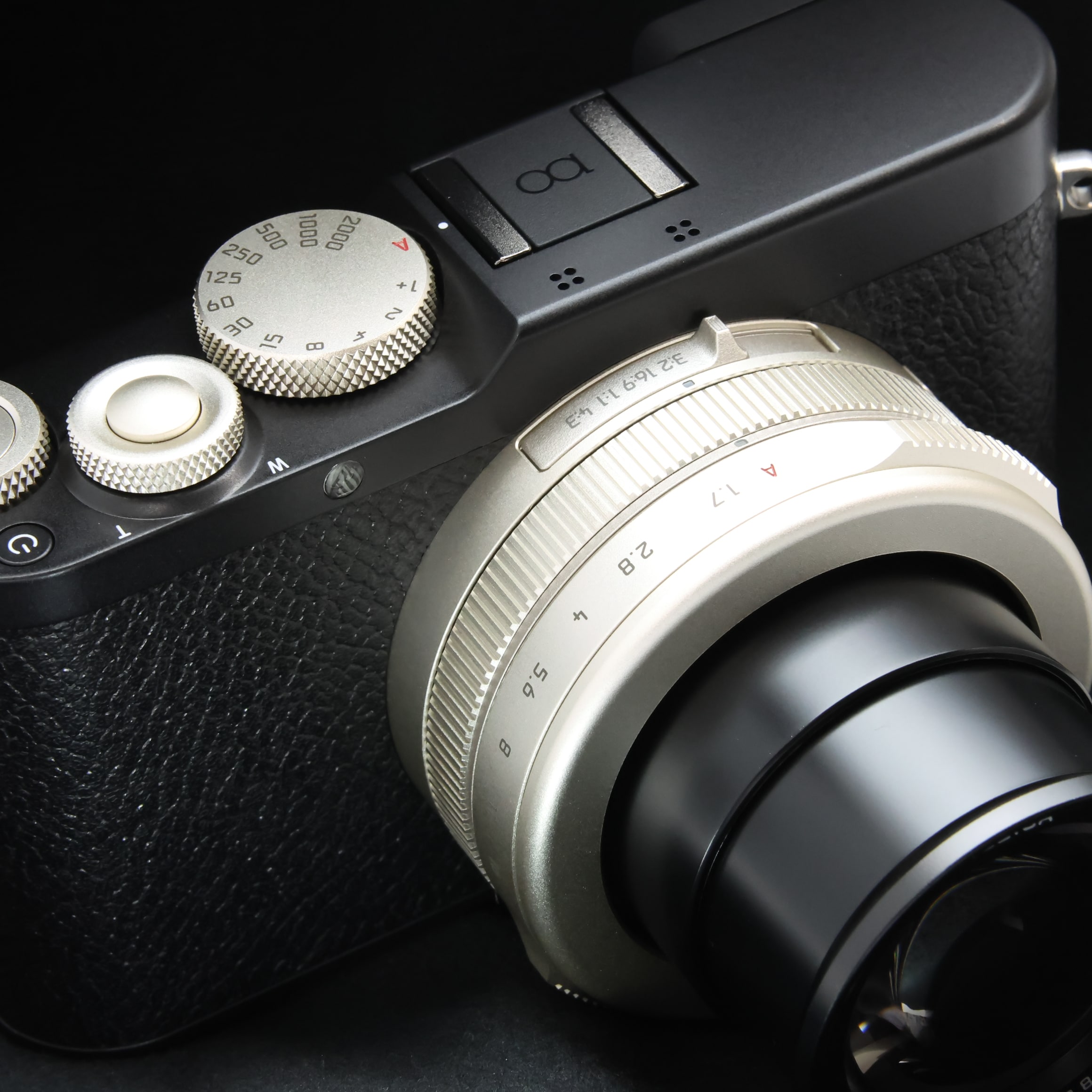 美品:特別限定モデルライカD-LUX8 “100 YEARS OF LEICA” 中古)Leica (ライカ) D-LUX8 100 YEARS OF LEICA（商品ID