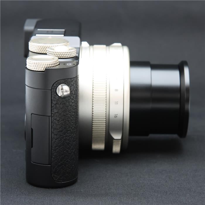 LEICA D-LUX8 中古（試写のみ美品）保証有 中古)Leica (ライカ) D-LUX8 100 YEARS OF LEICA（商品ID