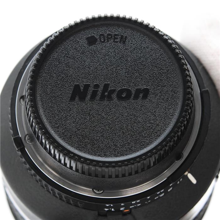 深層解説 ニコン大口径中望遠レンズ NIKON AI AF Nikkor 85mm