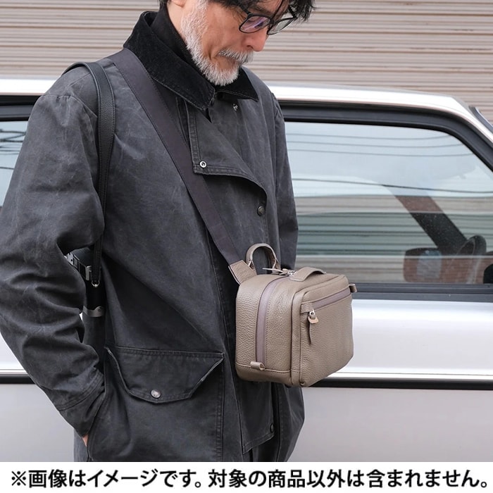 新品)INDUSTRIA（インダストリア） 萩庭桂太氏が理想とするレザー