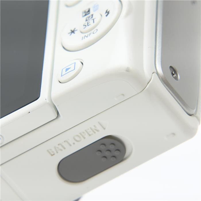 中古)Canon (キヤノン) EOS M100 ボディ ホワイト（商品ID
