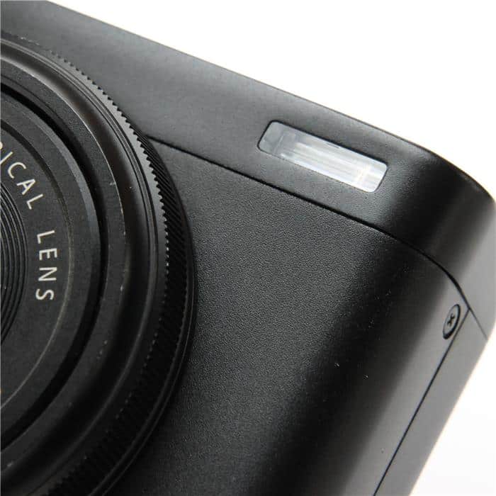 FUJIFILM XF10 コンパクトデジタルカメラ　ジャンク？ 中古】FUJIFILM 富士フイルム XF10 コンパクトデジタルカメラ 元