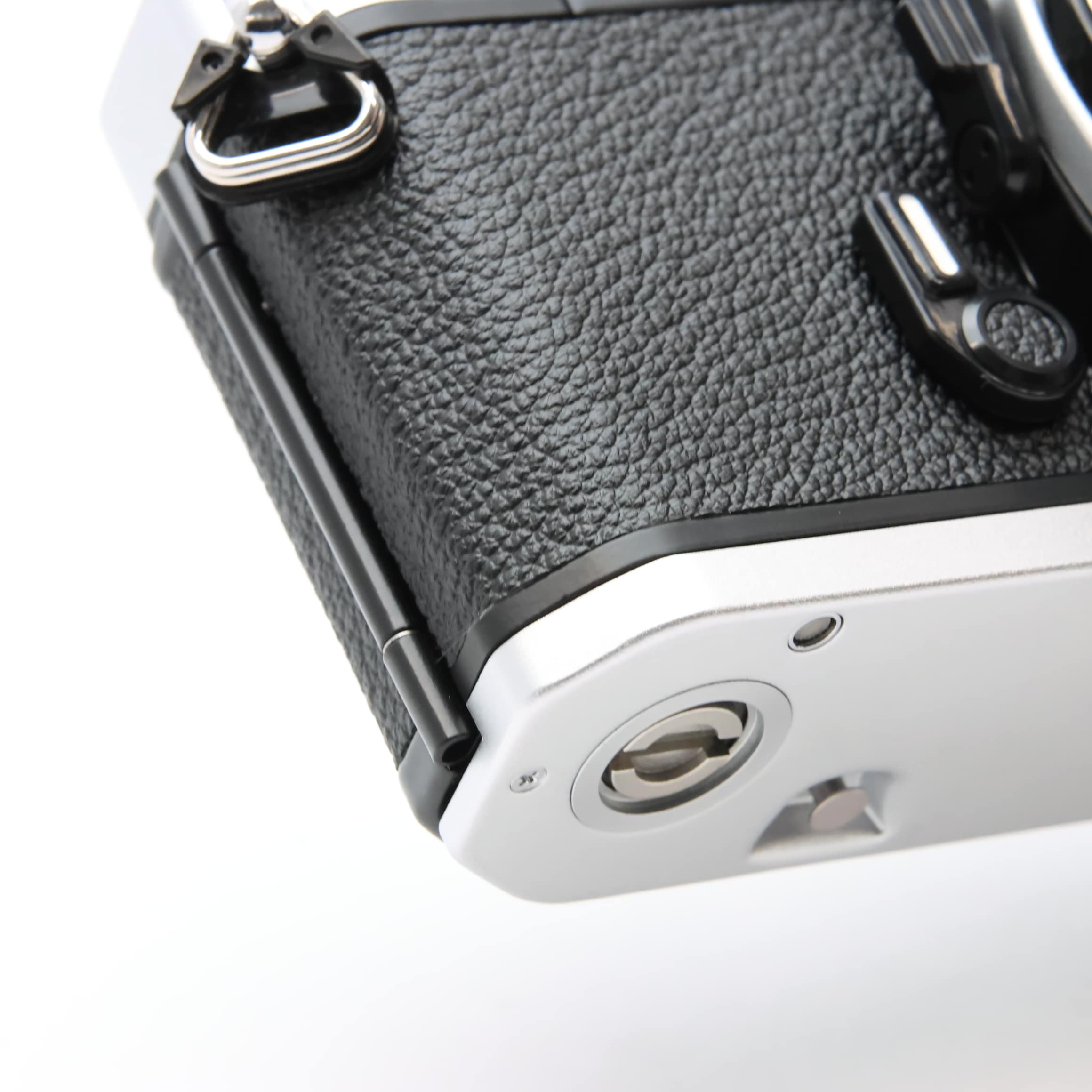 中古)Nikon (ニコン) New FM2 シルバー（商品ID：3717030016501）詳細
