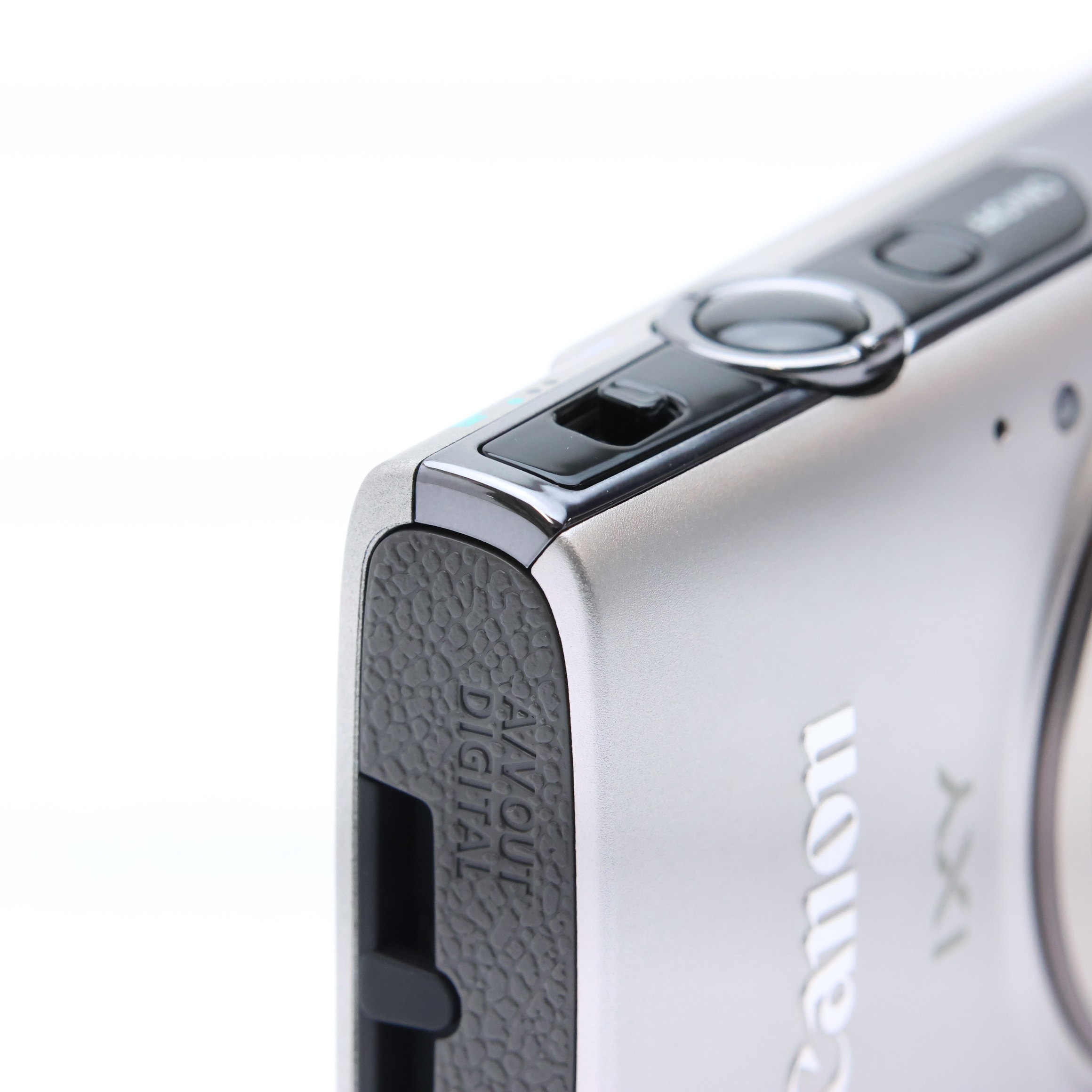 中古)Canon (キヤノン) IXY 650 シルバー（商品ID：3717022834502