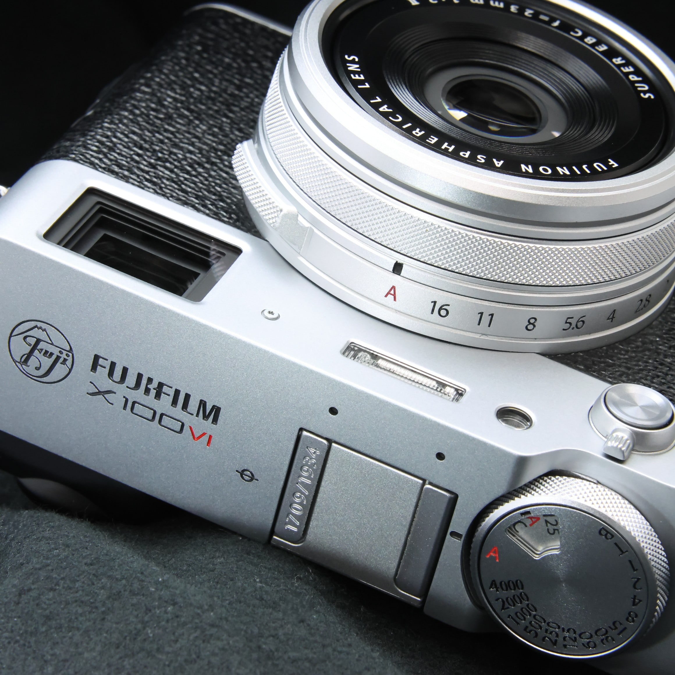 C*d様 フジフイルム FUJIFILM X100VI デジタルカメラ【中古｜お 中古)FUJIFILM (フジフイルム) X100VI 90周年 Limited Edition（商品ID