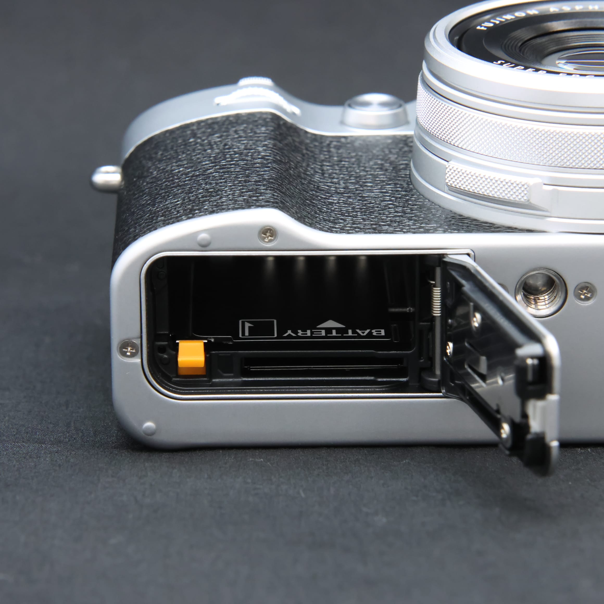 中古)FUJIFILM (フジフイルム) X100VI 90周年 Limited Edition（商品ID