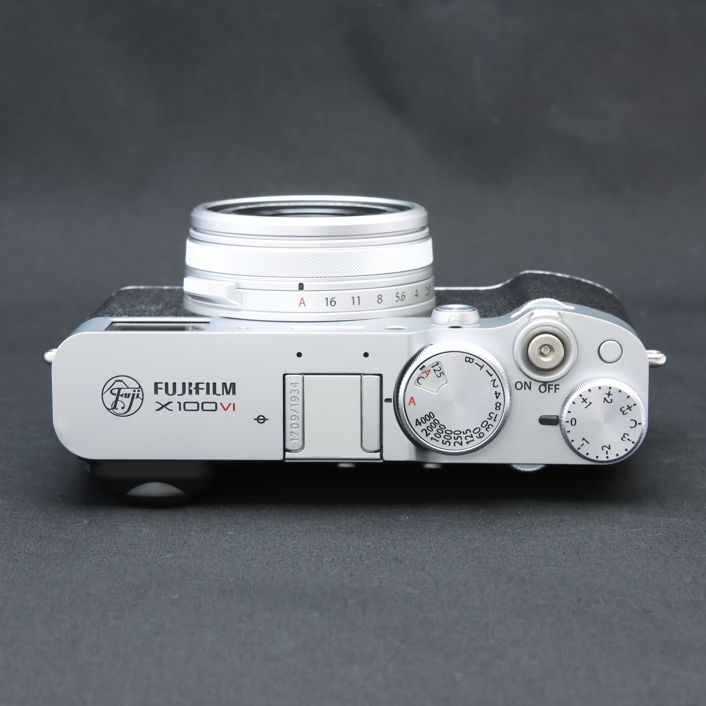 C*d様 フジフイルム FUJIFILM X100VI デジタルカメラ【中古｜お 中古)FUJIFILM (フジフイルム) X100VI 90周年 Limited Edition（商品ID