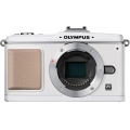 OLYMPUS (オリンパス) PEN E-P2 ボディ ホワイト