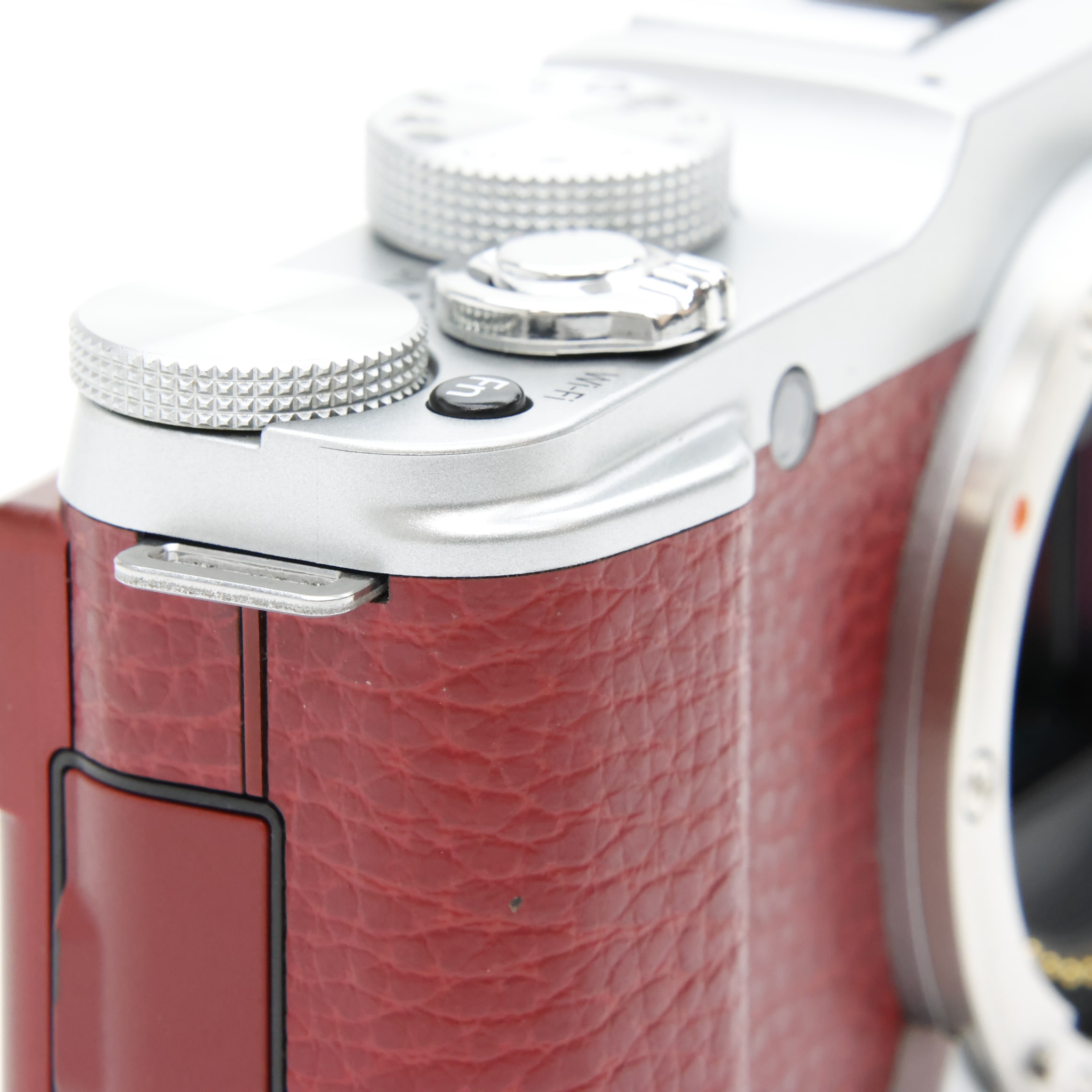 中古)FUJIFILM (フジフイルム) X-A1 ズームレンズキット レッド（商品