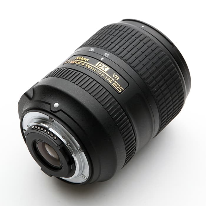 新品)Nikon (ニコン) AF-S DX NIKKOR 18-300mm F3.5-6.3G ED VR（商品