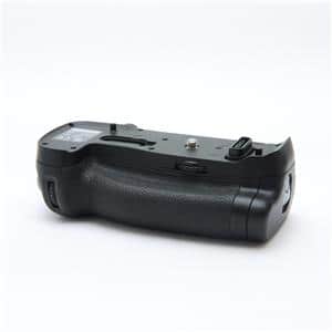 新品)Nikon (ニコン) マルチパワーバッテリーパック MB-D18（商品ID