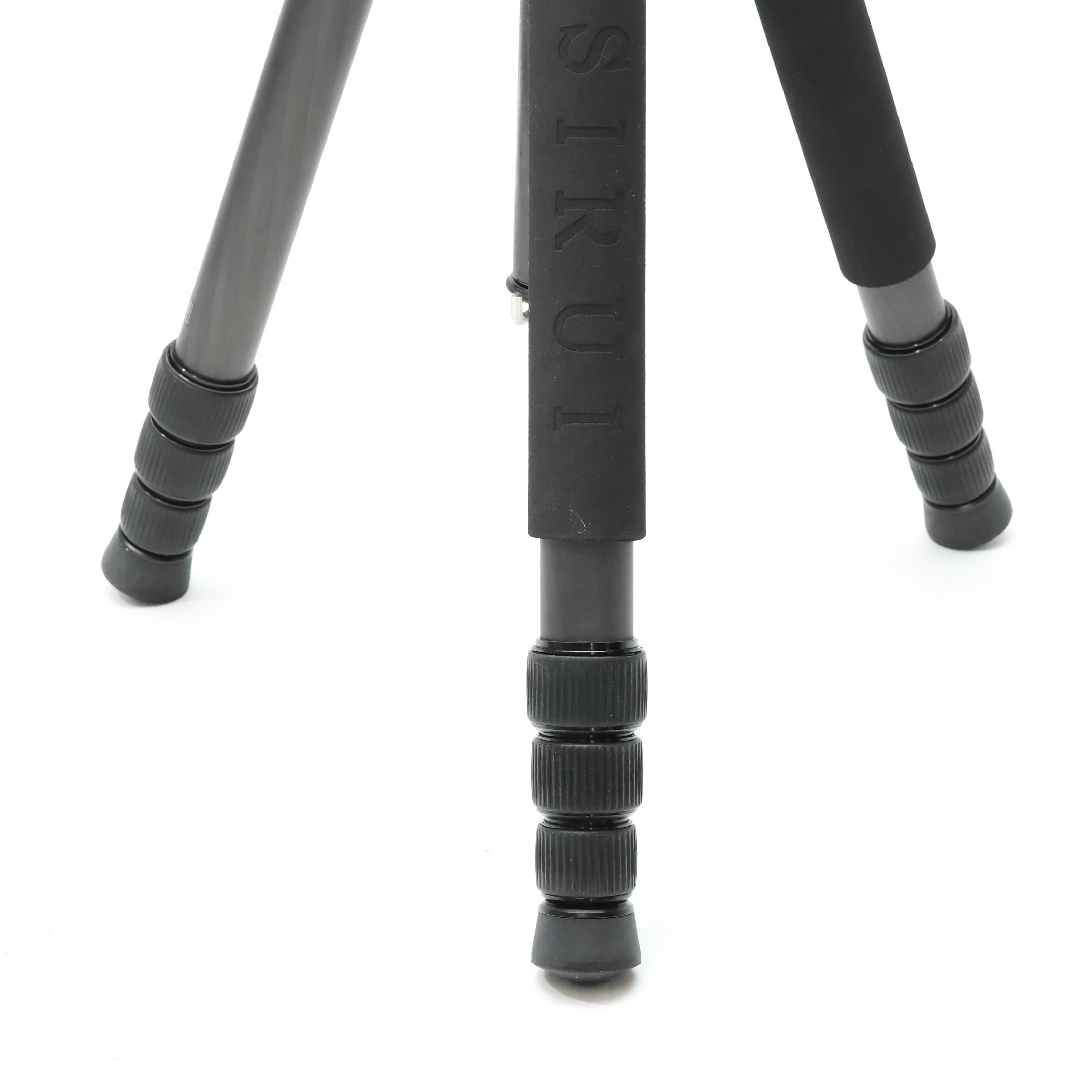 SIRUI 中型カーボン4段三脚T-2204X + ボールヘッドG-20KX 中古)SIRUI (シルイ) カーボン4段三脚 T-2204X（商品ID：3717030275526