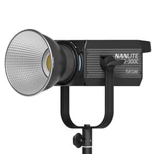 NANLITE（ナンライト） FS-300C LED RGBW スポットライト メイン