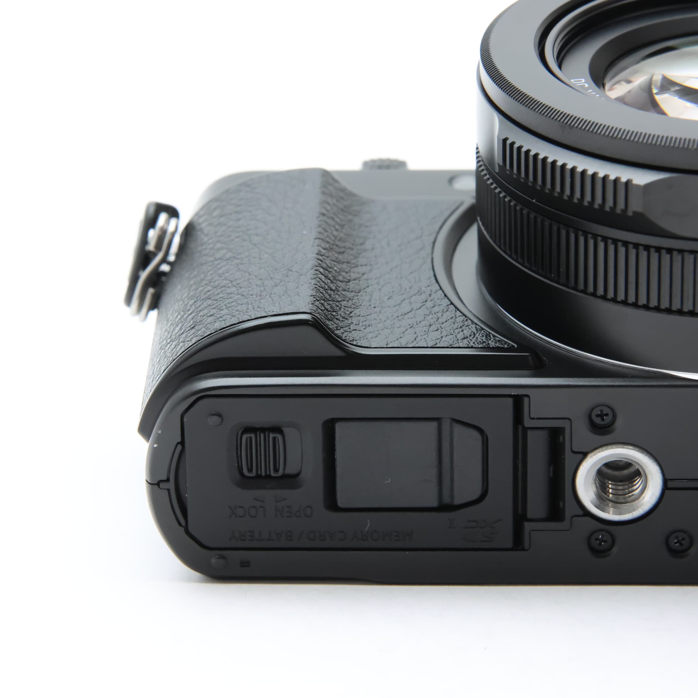 中古)Panasonic (パナソニック) LUMIX LX100 II DC-LX100M2（商品ID