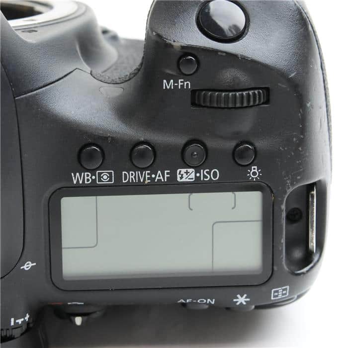 EOS 7D Mark II ボディ