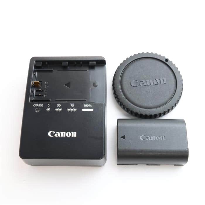 キヤノン Canon EOS 7D Mark II ボディ Amazon.com: Canon EOS 7D Mark II Digital SLR Camera (Body