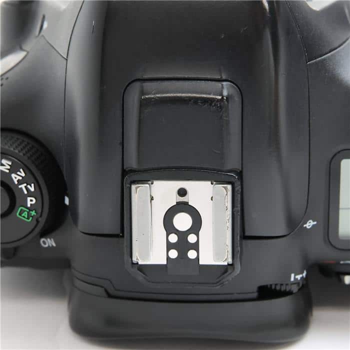 EOS 7D Mark II ボディ