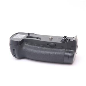 新品)Nikon (ニコン) マルチパワーバッテリーパック MB-D18（商品ID