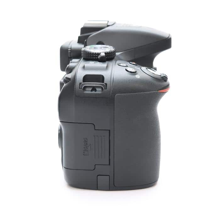 【美品】Nikon D5300 ボディ バッテリー付 ショット数62305回 美品】Nikon D5300 ボディ バッテリー付 ショット数62305回