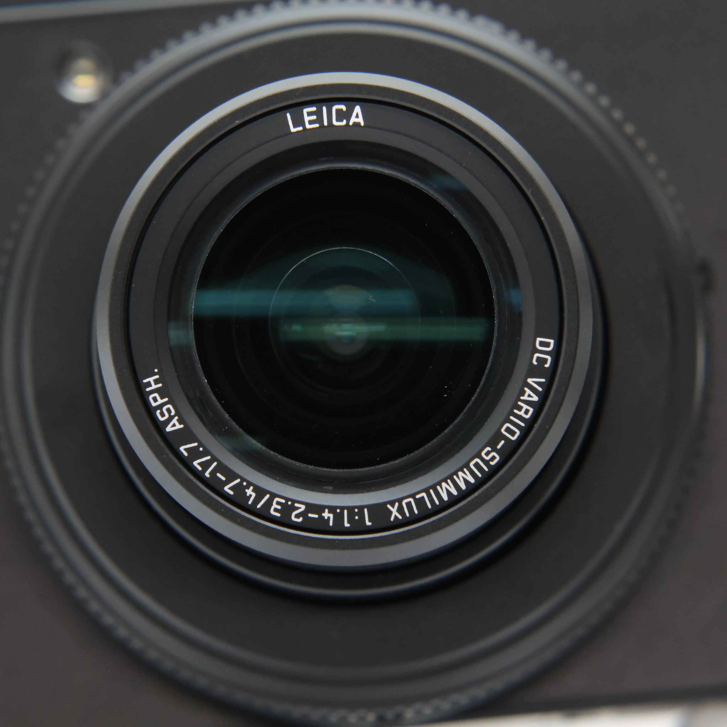 【美品、完動品】ライカ Leica D-LUX 6 デジタルカメラ 中古)Leica (ライカ) D-LUX6（商品ID：3717022620563）詳細ページ