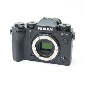 FUJIFILM (フジフイルム) X-T5 ボディ ブラック」の商品検索結果