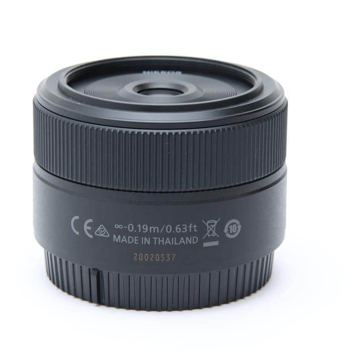 ニャンナ Nikon Z 17-28mm f/2.8 Review