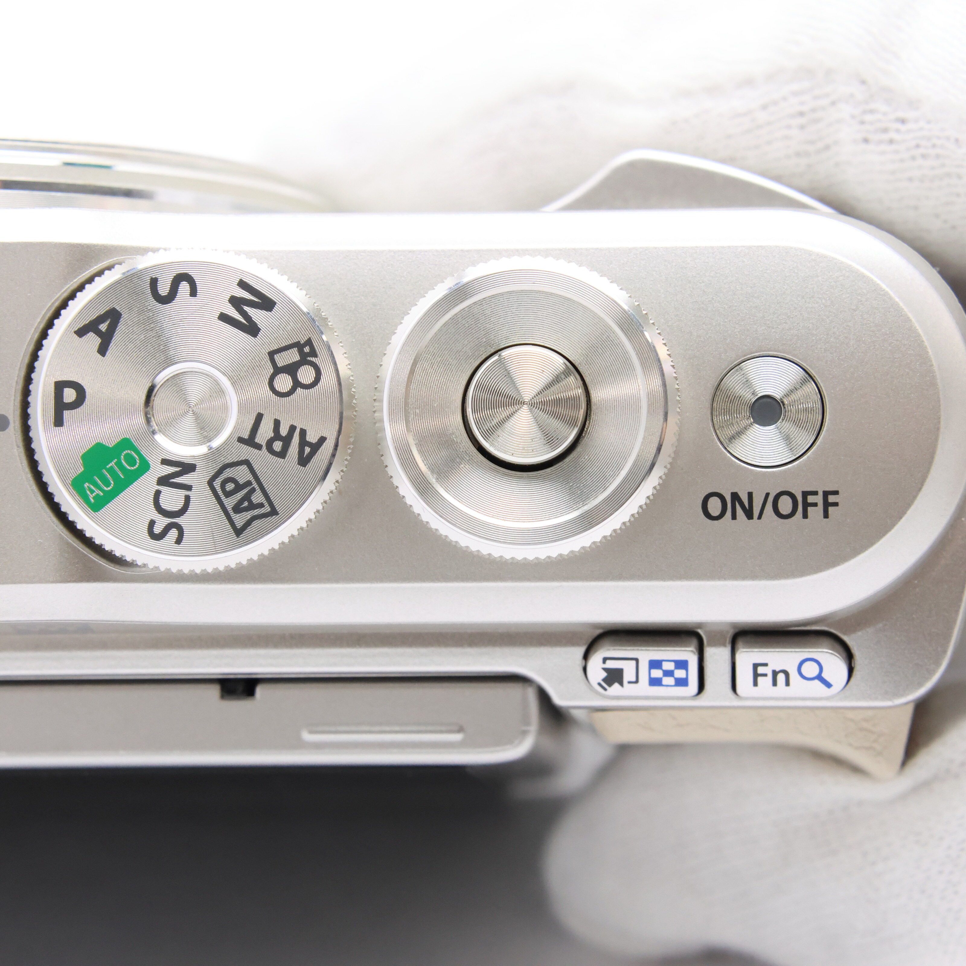 中古)OLYMPUS (オリンパス) PEN E-PL9 ボディ ホワイト（商品ID 