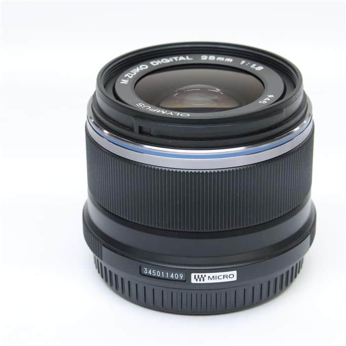 良品 Olympus M.zuiko Digital 25mm f1.8 シルバー 美品 良品 Olympus M.zuiko Digital 25mm f1.8 シルバー 美品