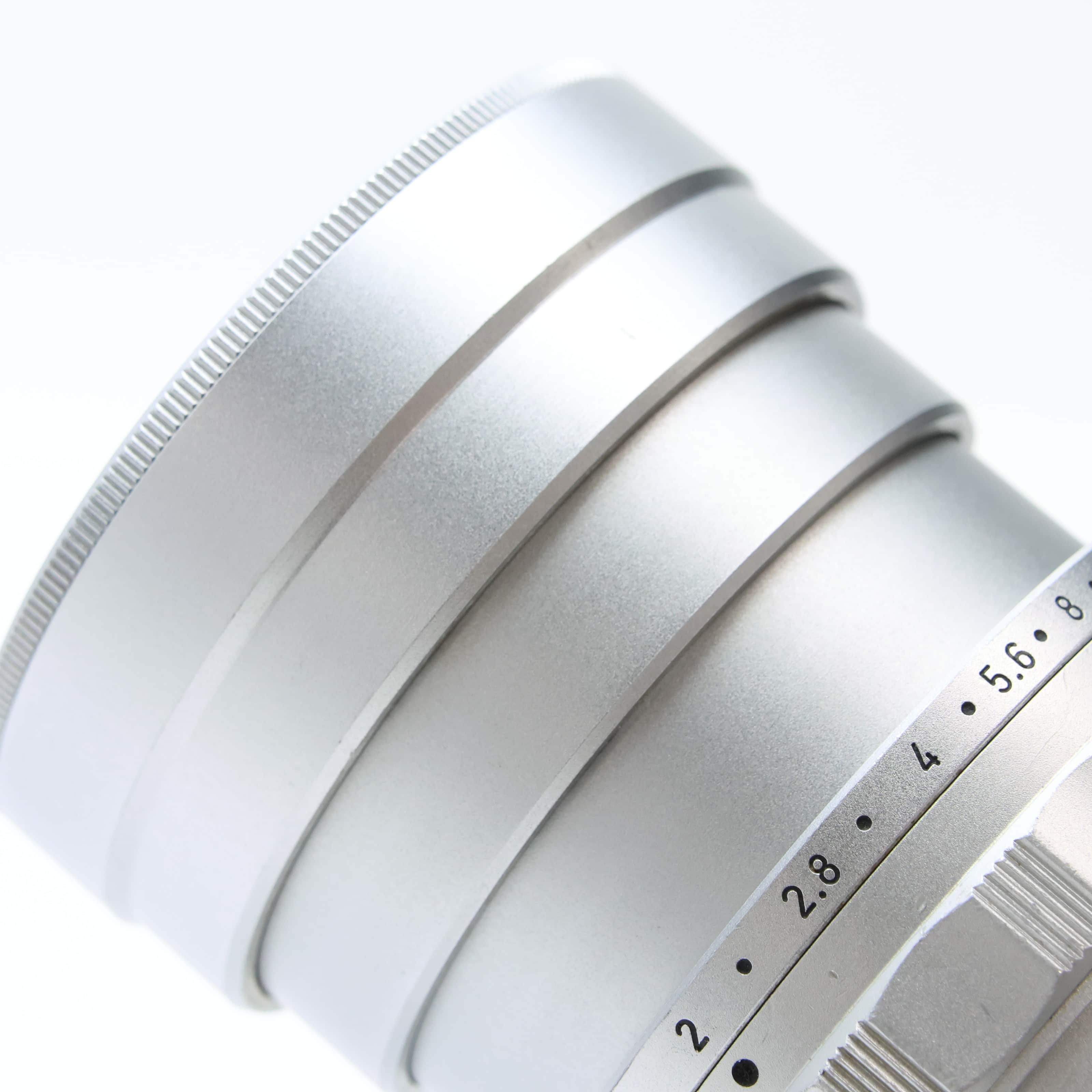 中古)Leica (ライカ) ズミクロン L90mm F2 レンズフード組込 シルバー 中古)Leica (ライカ) ズミクロン L90mm F2 レンズフード組込 シルバー