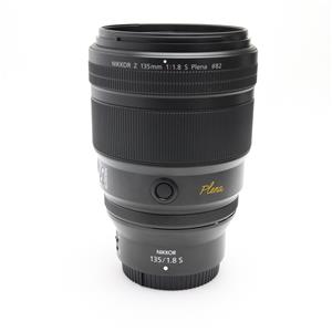 Nikon (ニコン) NIKKOR Z 135mm F1.8 S Plena メイン